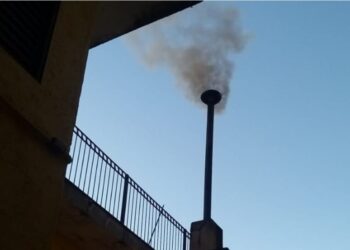 POÇOS DE CALDAS | Bombeiros são acionados para incêndio, mas fumaça era de chaminé