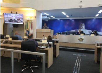 POÇOS DE CALDAS | Descarte inadequado de medicamentos vencidos é tema de reunião na Câmara
