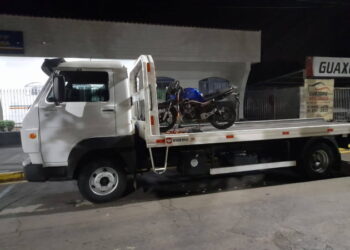 GUAXUPÉ | Motociclista sofre acidente após fugir da PM