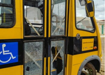 POÇOS FUNDO | Polícia Civil concluiu que uma criança de 10 anos teria danificado sete ônibus escolares com um martelo