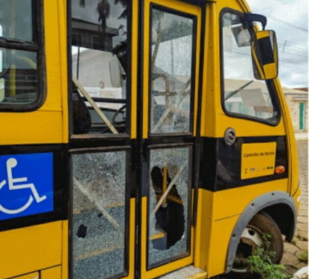 POÇOS FUNDO | Polícia Civil concluiu que uma criança de 10 anos teria danificado sete ônibus escolares com um martelo