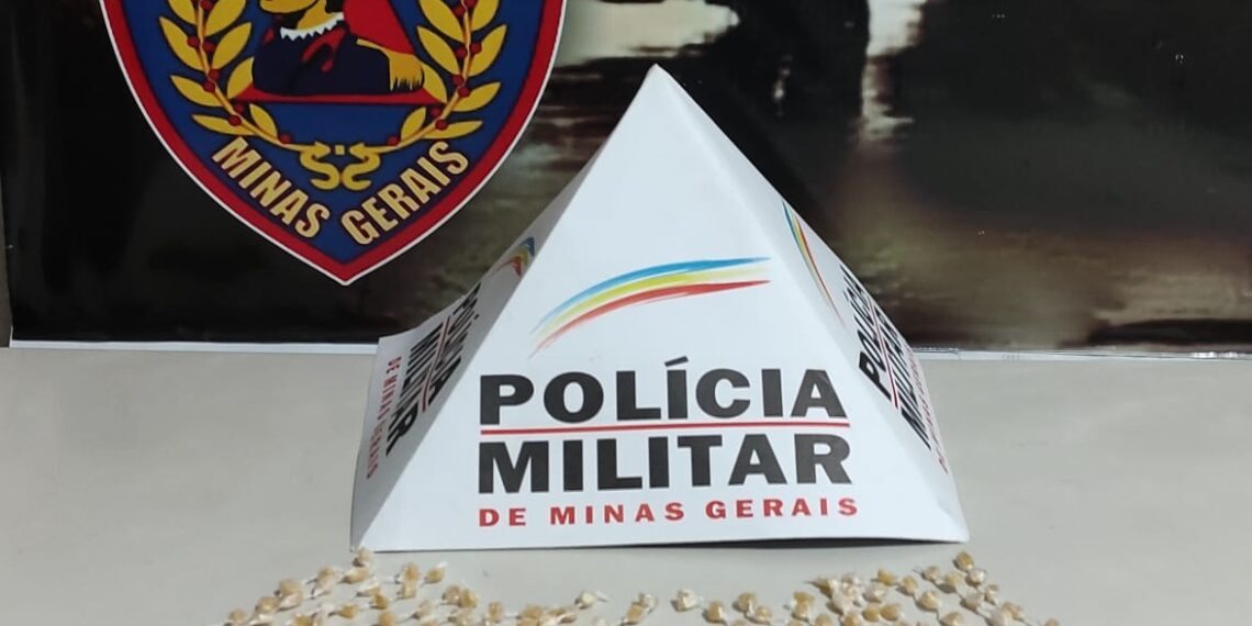POÇOS DE CALDAS | Polícia Militar apreende 190 pedras de crack no bairro Dom Bosco