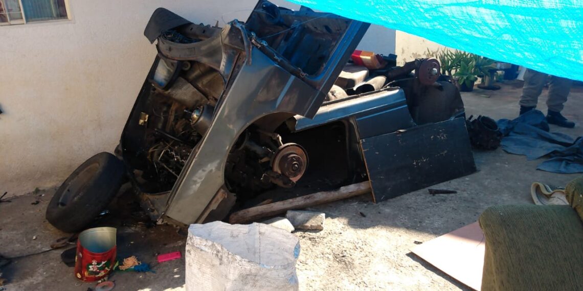 POÇOS DE CALDAS | PM descobre casa utilizada para desmanche de veículos furtados