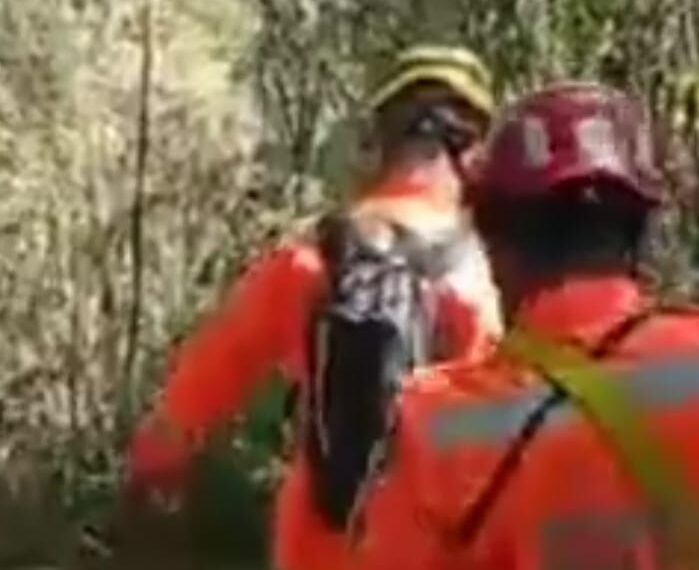 POÇOS DE CALDAS | Idoso cai em trilha e Bombeiros fazem resgate