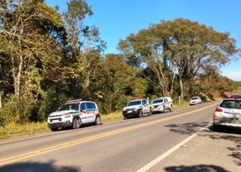 CAMPESTRE | Polícia recupera Hilux roubada e bandidos fogem