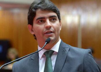 POÇOS DE CALDAS | Deputado fala sobre recursos à escolas e saúde da cidade