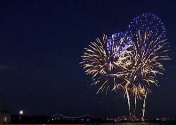 NOVA YORK | Americanos comemoram fim de medidas restritivas