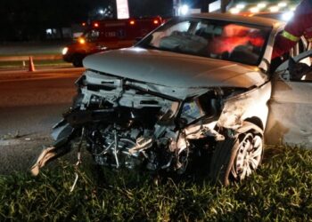 MOGI MIRIM | Motorista de aplicativo dorme ao volante e bate carro