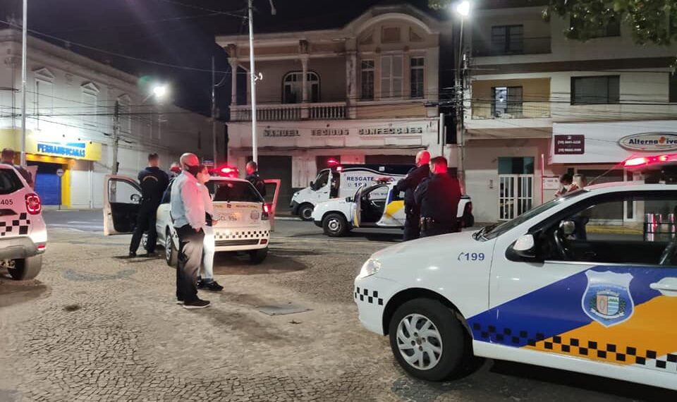 Vargem Grande do Sul | autoridades fiscalizam área central da cidade