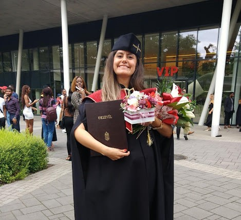MUNDO| Poços-caldense se torna a 1ª estudante internacional a se formar no Instituto de Earth Sciences da Unviersidade de Debrecen