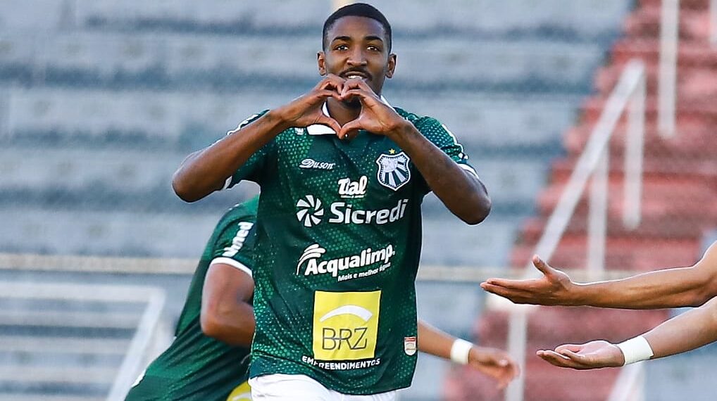 POÇOS DE CALDAS | Com show de Gabriel Santos, Caldense goleia Águia Negra pela Série D