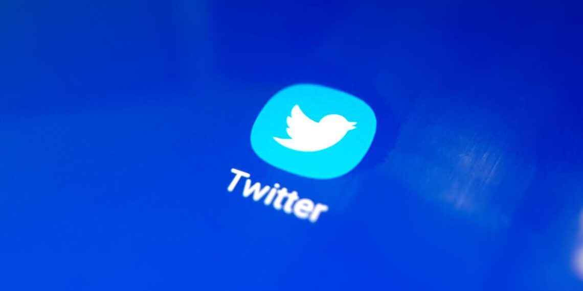 CURIOSIDADE Há 15 anos era lançado o Twitter ONDA POÇOS CURIOSIDADE Há 15 anos era lançado o Twitter ONDA POÇOS