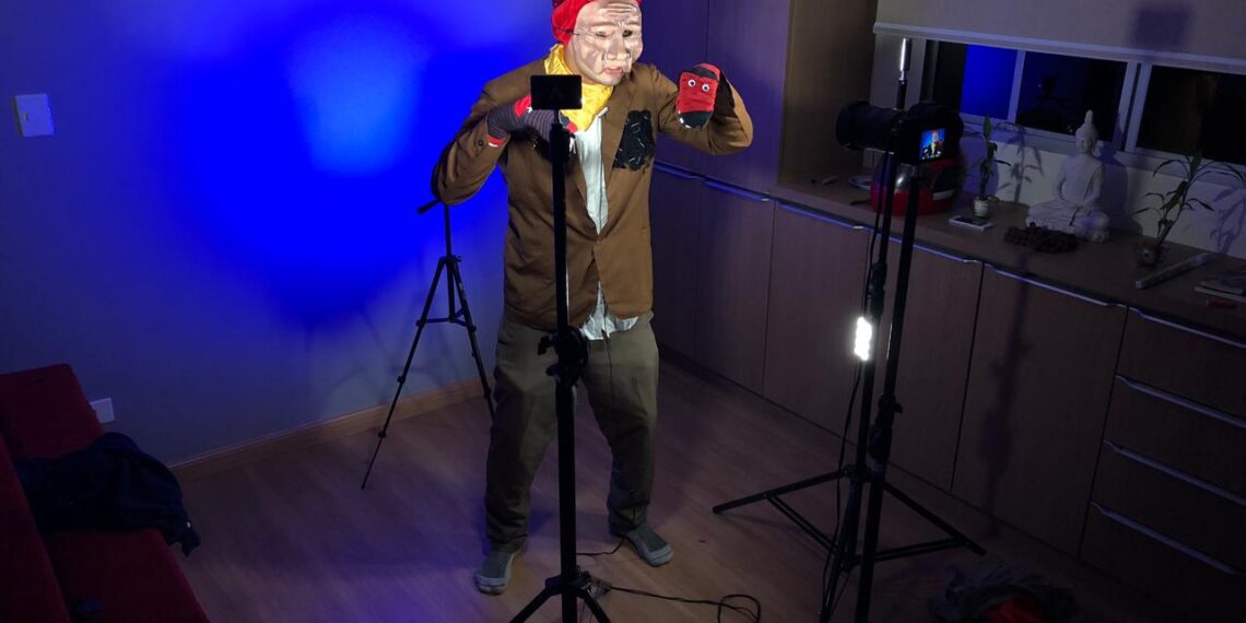 POÇOS DE CALDAS | Teatro em Jogo oferece espetáculo ‘O Pirata Gambiarra’ para alunos do Galpão das Artes