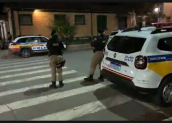 POÇOS DE CALDAS | Homem se esconde atrás de planta após furto, mas é detido pela PM