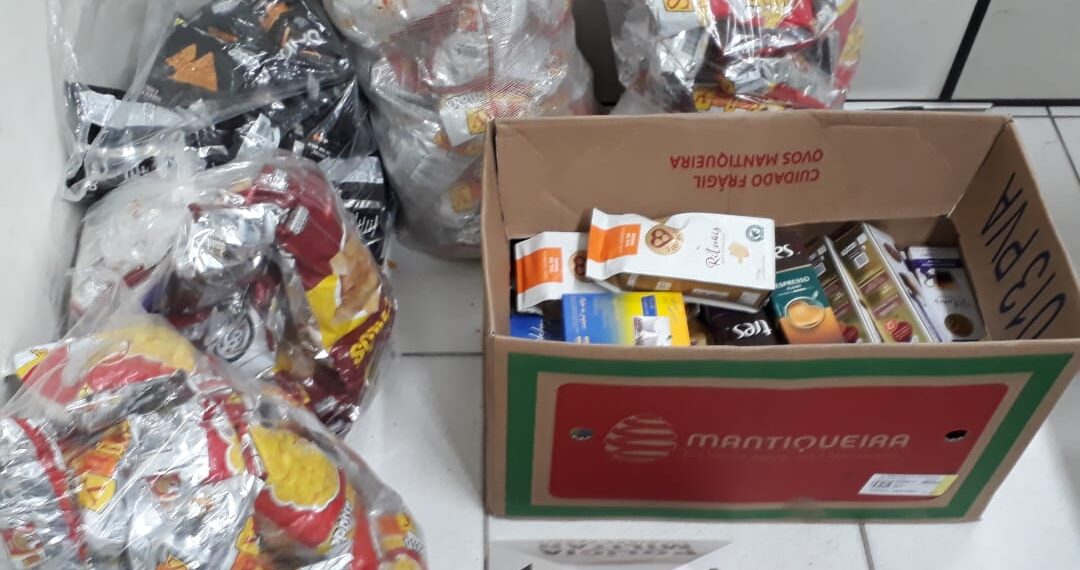 POÇOS DE CALDAS| Dupla é detida suspeita de furtar cafés e salgadinhos de supermercado