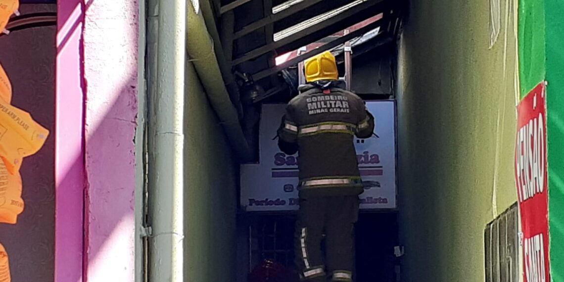 POÇOS DE CALDAS | Princípio de incêndio em pensão movimenta Bombeiros