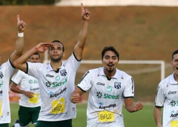 POÇOS DE CALDAS | Caldense pode assumir liderança do Brasileirão neste sábado