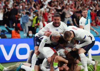 EUROCOPA | Inglaterra vence Dinamarca e volta a uma final após 55 anos