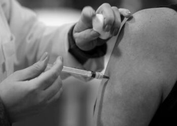 POÇOS DE CALDAS | Prefeitura nega que tenha aplicado vacina vencida na população