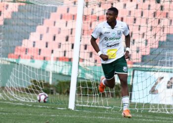 FUTEBOL | Caldense vence o Uberlândia por 3 a 2