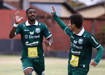 FUTEBOL | Com três gols de Gabriel Santos, Caldense goleia Águia Negra por 6×0