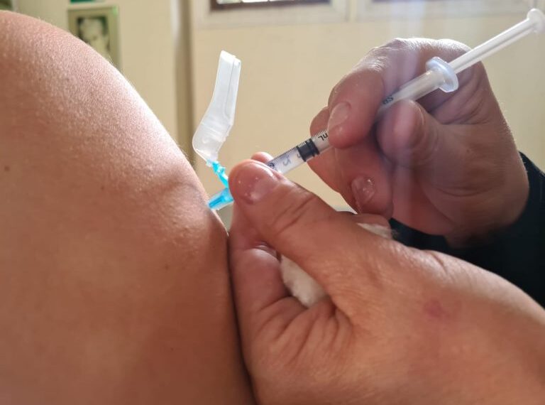 POÇOS DE CALDAS | Tem 31 anos? Chegou a sua vez de vacinar contra a covid