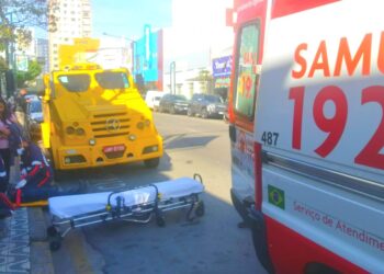 POÇOS DE CALDAS | Motociclista fica ferido após bater em carro-forte