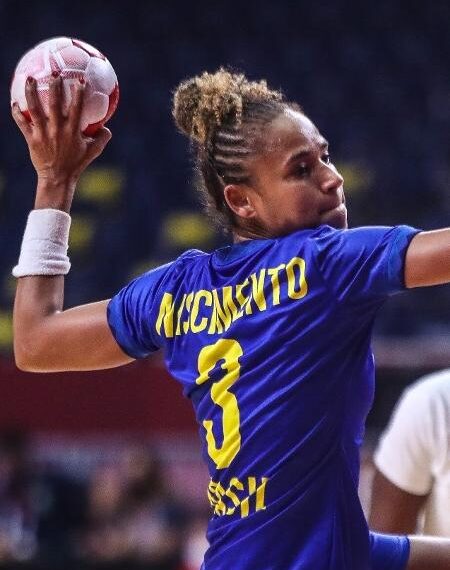 OLIMPÍADAS | Handebol feminino brasileiro perde para França e deixa competição