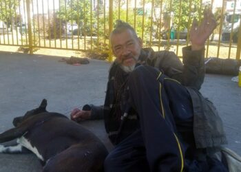 MORADOR DE RUA | “Se você é bicha, homossexual, uma lésbica, os primeiros que vão te tocar de casa, são os parentes”