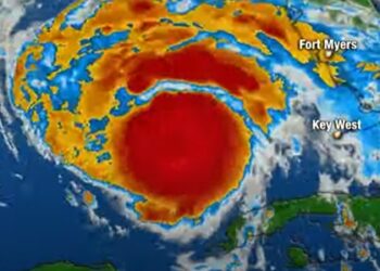 Furacão se aproxima dos Estados Unidos e cidades fazem evacuações