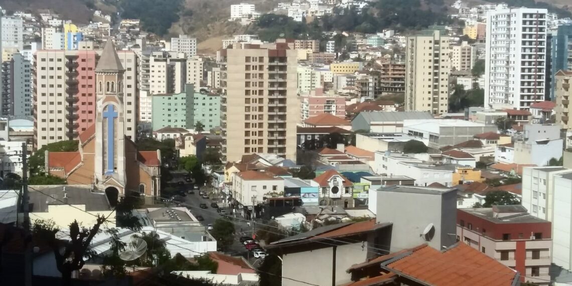 POÇOS DE CALDAS | Mais de 3 mil fazem cadastro para auxílio emergencial municipal