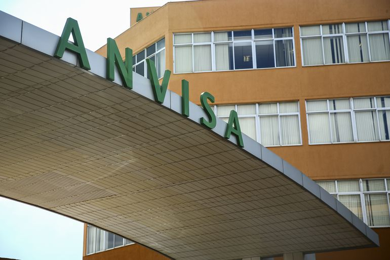 Anvisa aprova uso emergencial de mais um medicamento contra Covid-19
