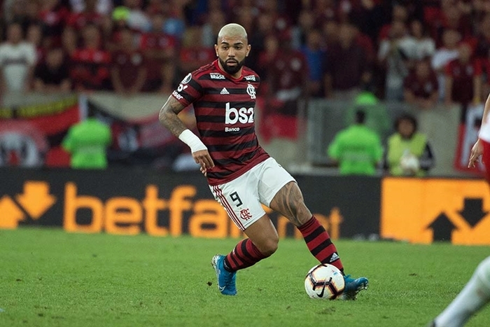 Com torcida no Maracanã, Flamengo encara o Barcelona na Libertadores