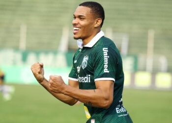 Caldense vence o Aparecidense dentro de casa