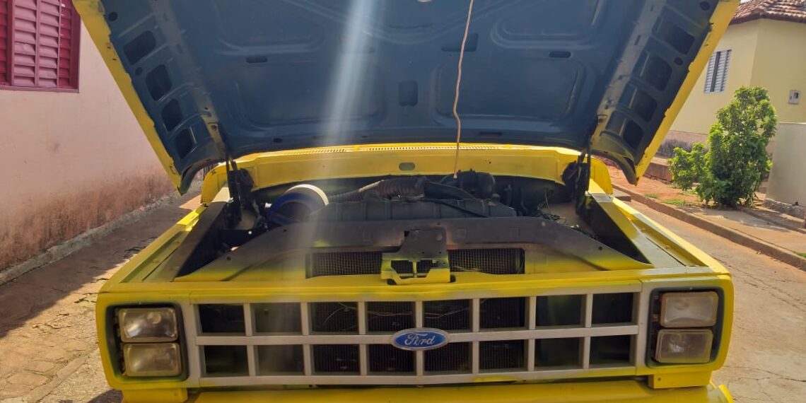 PM recupera caminhão furtado