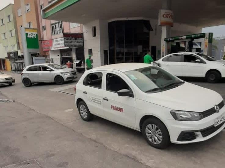 Procon fiscaliza preço dos combustíveis para coibir valores abusivos devido à greve