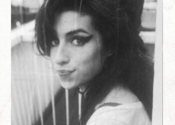 Cantora Danila Moreno e produtor musical Rodrigo Lee comentam sobre Amy Whinehouse; artista completaria 38 anos nesta terça