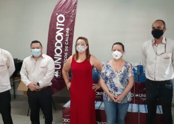 Uniodonto doa mais de 900 litros de leite para escola da Zona Sul de Poços