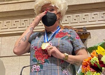 Nany People recebe homenagem com medalha Chiquinha Gonzaga