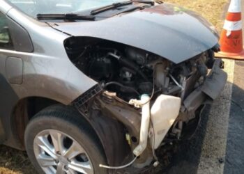 Mulher fica ferida após sofrer acidente