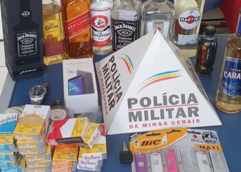 Suspeitos são presos pela PM após furto em bar