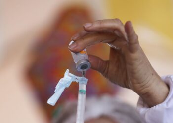 SP divulga calendário de aplicação de dose adicional contra COVID-19