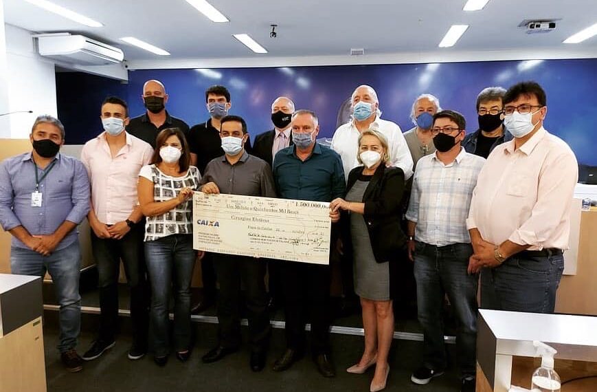 Com devolução de recursos da Câmara, prefeito de Poços anuncia R$ 3 milhões para a Saúde