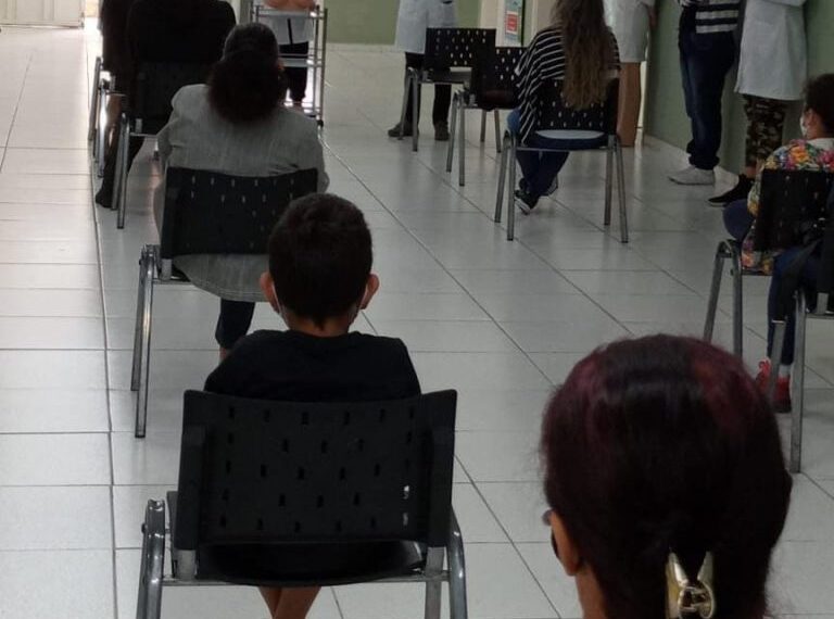 Palestras sobre o câncer de mama e o câncer do colo de útero são realizadas em Poços de Caldas