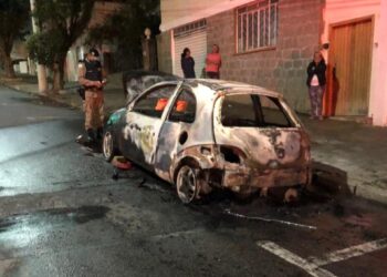 Homem morre carbonizado no centro de Poços de Caldas