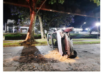 Motorista embriagado é detido após sofrer acidente