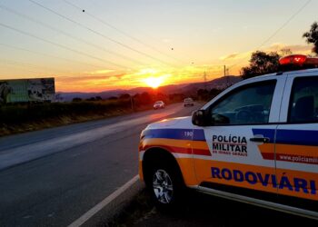 Polícia Militar Rodoviária de Poços prende dois motoristas por embriaguez