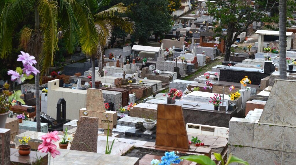 Polícia Civil de Poços de Caldas abre inquérito para apurar furtos em cemitério