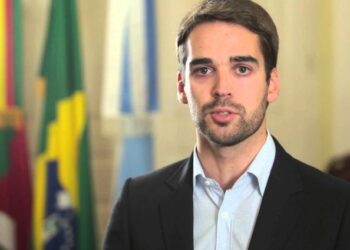 Eduardo Leite visitará Poços de Caldas buscando impulsionar pré-candidatura à presidência