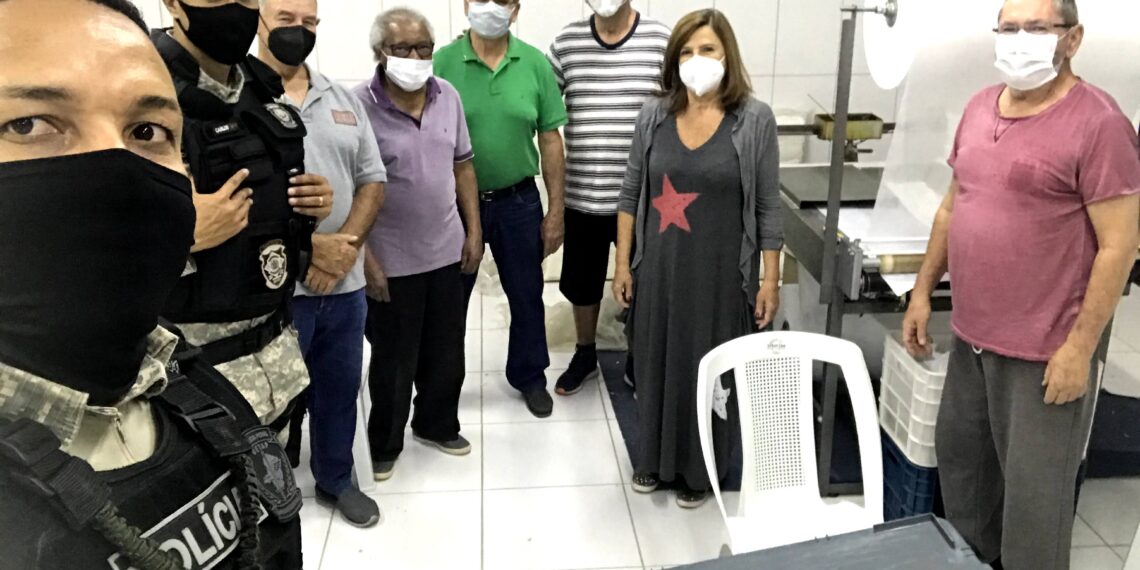 Vereadora sugere que detentos do presídio de Poços produzam fraldas geriátricas